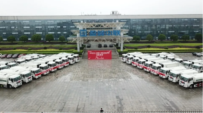 leyu.乐鱼环境批量环卫装备发往柬埔寨，助力“一带一路”建设