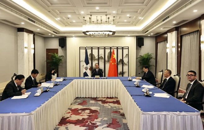 leyu.乐鱼环境“助力”多米尼加清运垃圾，毛伟明省长出席线上交接仪式